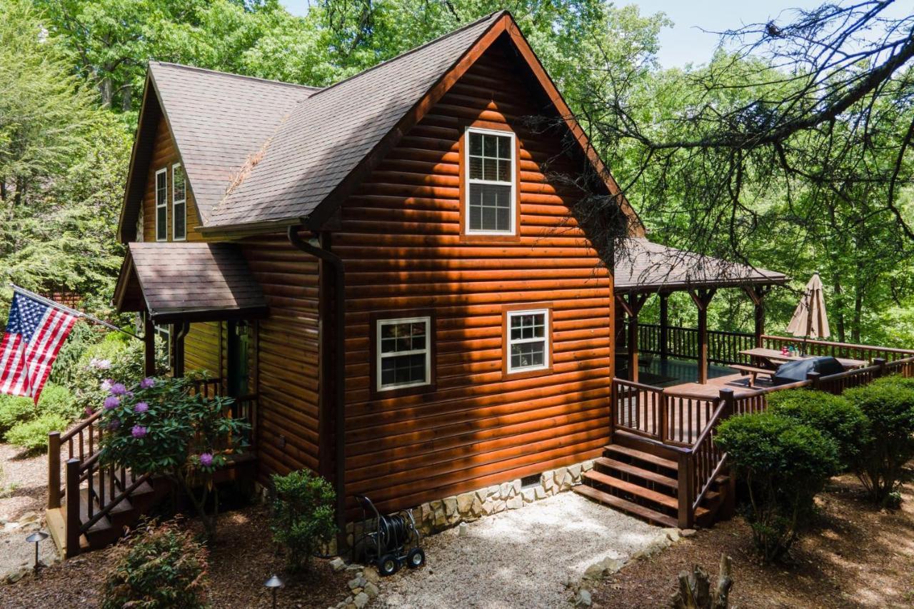 Tree Top Lodge: Lakeside Cabin Retreat with Hot Tub and Mountain Views Butler Exterior photo
